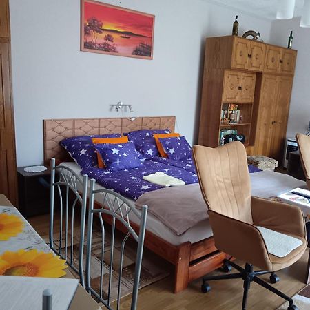Kertesz Vendeghaz Hotel Eger Buitenkant foto