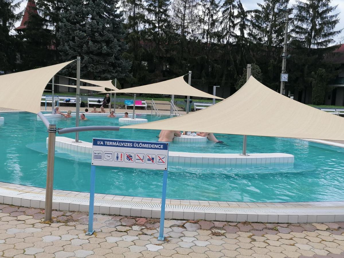 Kertesz Vendeghaz Hotel Eger Buitenkant foto